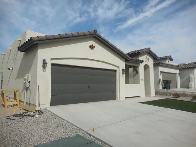 Photo - 213 Epsom Dr