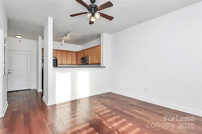 Photo - 1315 East Blvd Unidad 334