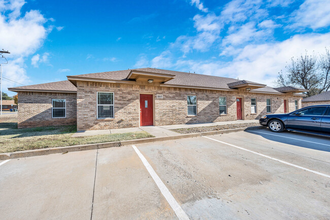 Photo - 2217 W Utah Ave Townhome