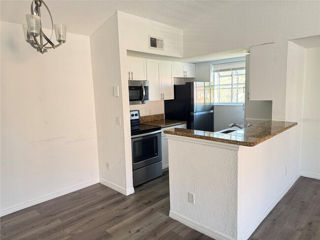 Photo - 5168 Conroy Rd