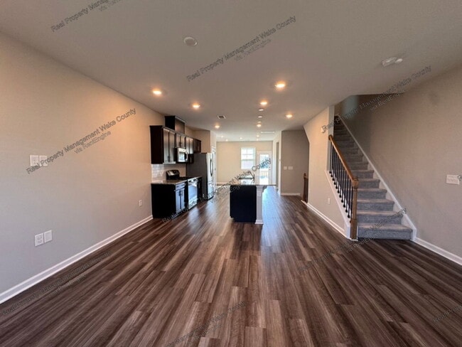 1063 Shoreside Dr