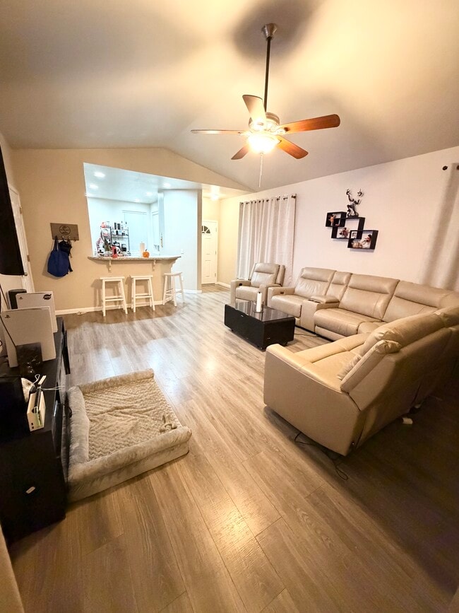 Photo - 5875 Kearney Drive