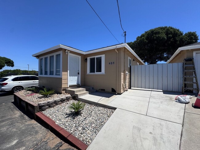 Building Photo - Rare waterfront rental home opportunity at the blue sky Marina in Antioch!