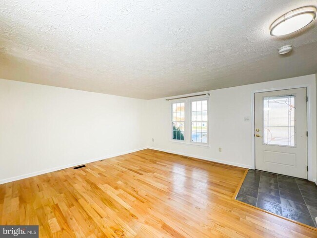 Photo - 15511 Norwegian Ct