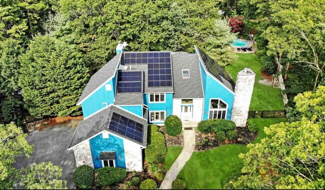 Photo - 209 Shady Knoll Ln