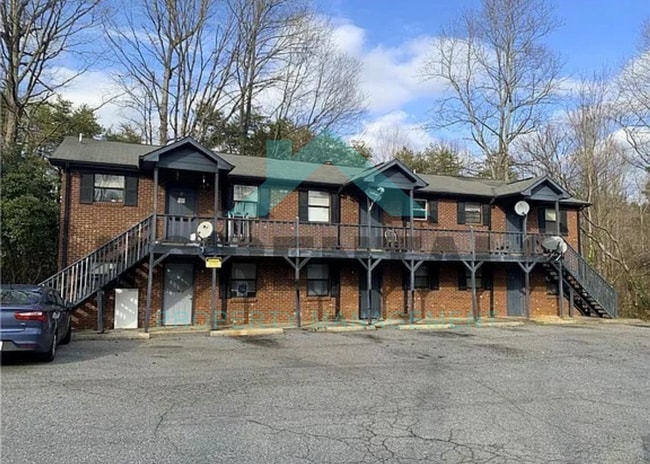 Building Photo - 2401 Markwood Ln SE Unit E