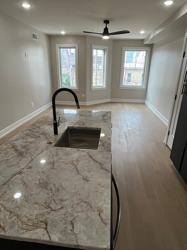 2708 Federal St Unit 3