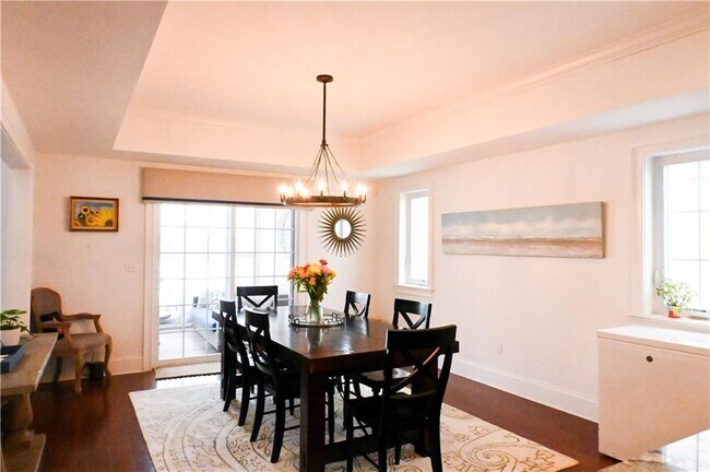 Photo - 4 Wimbledon Cir