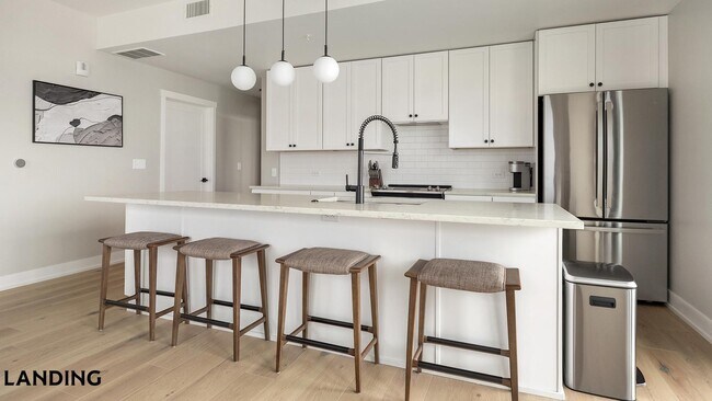 1740 36th St Unit 905
