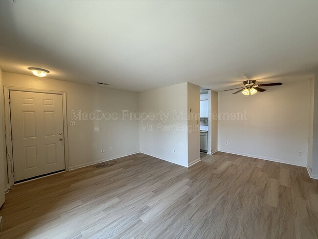 Photo - 76 Red Maple Ct Unit 100