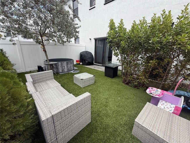 Photo - 20378 NW 6th Ave