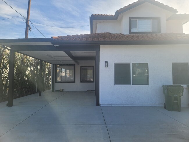 Photo - 5542 Tampa Ave Unit 5542