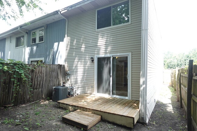 Photo - 2021 Berkshire Cir