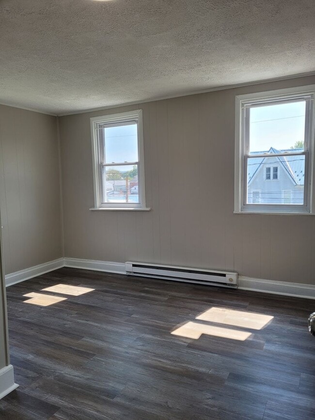 Photo - 127 W Burd St Unit 127 W Burd St