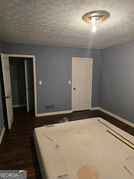 Photo - 2812 Briar Hill Ln SE