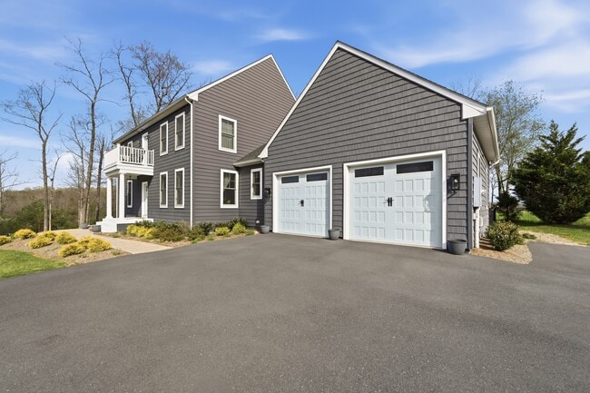 Photo - 115 Reliance Woods Dr