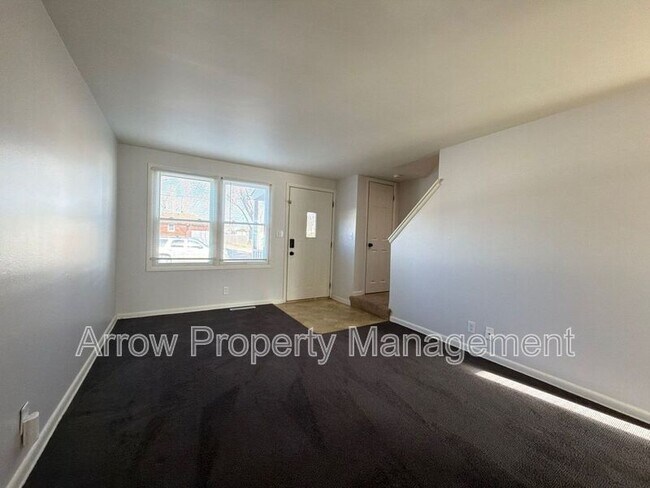 Photo - 5405 Benton St