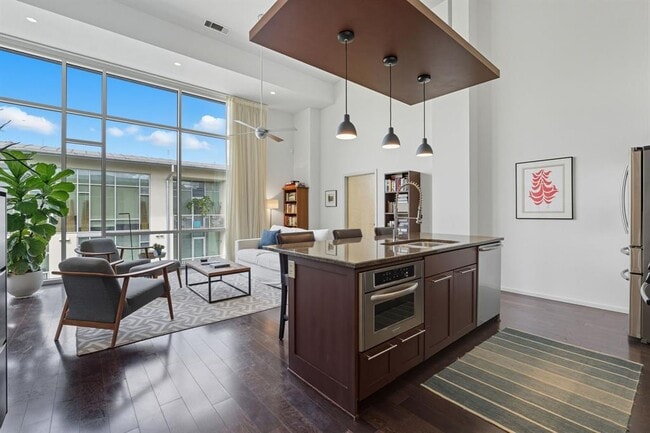 Building Photo - 1600 Barton Springs Rd Unit 6603 Rental