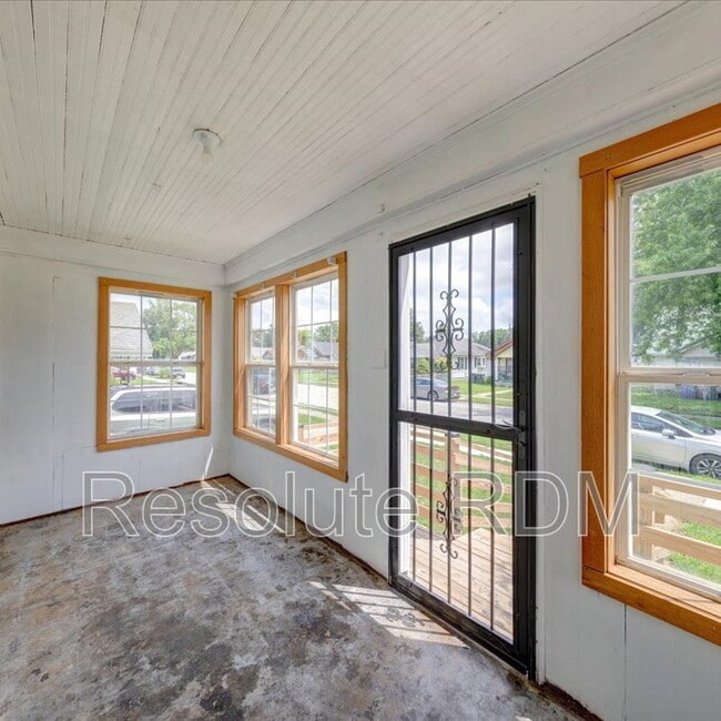 Photo - 1308 E Taylor St
