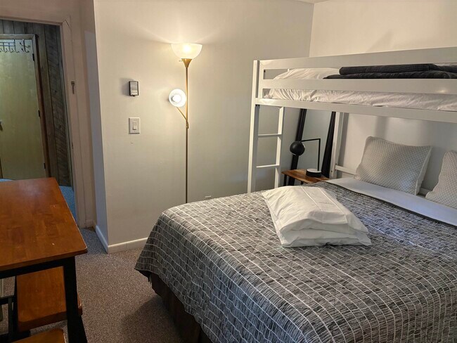 34 Weetamoo Trail Unit 14