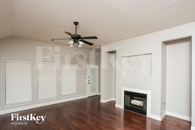 Photo - 921 Loftin St