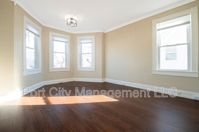 Photo - 5327 Wesley Ave