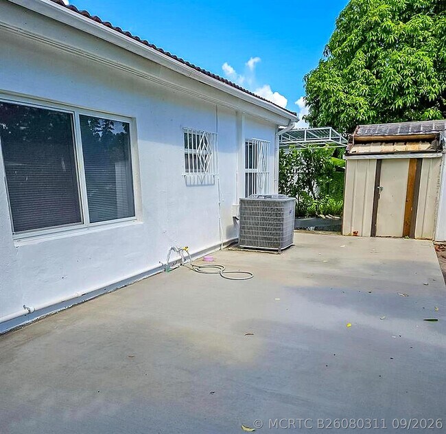 18321 NE 20th Pl