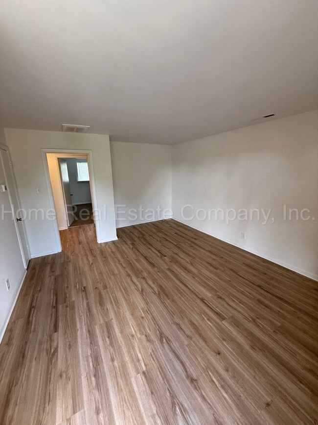 Building Photo - 646 Mulberry St SW Unit 646