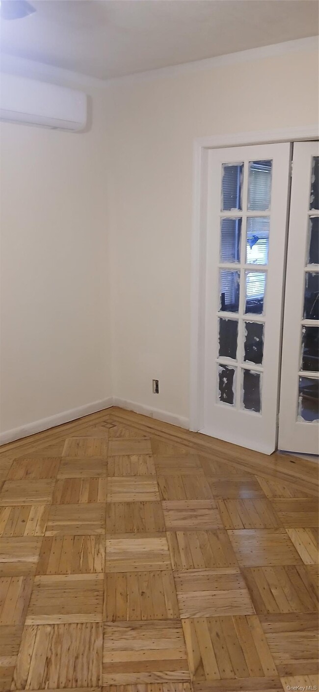 Building Photo - 88-25 Lyman St