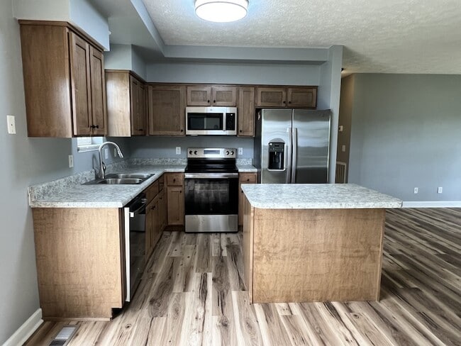 Photo - 297 E Carter Rd