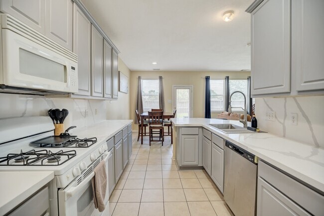 Photo - 13011 Peppergate Ln