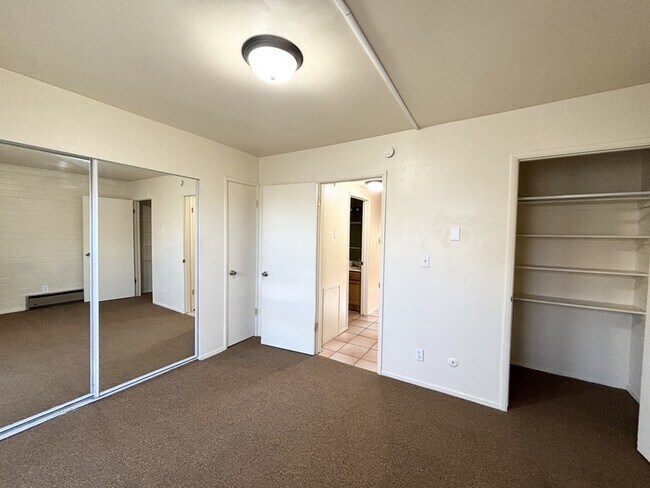 Photo - 599 N Darwin St