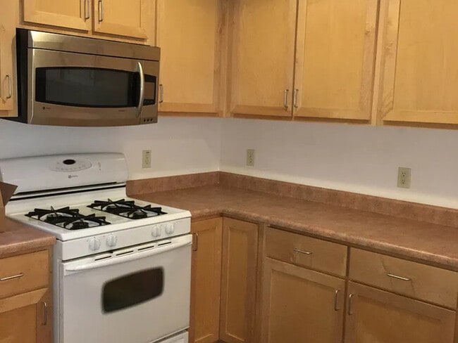 Photo - 1350 Yulupa Ave Unit APT H