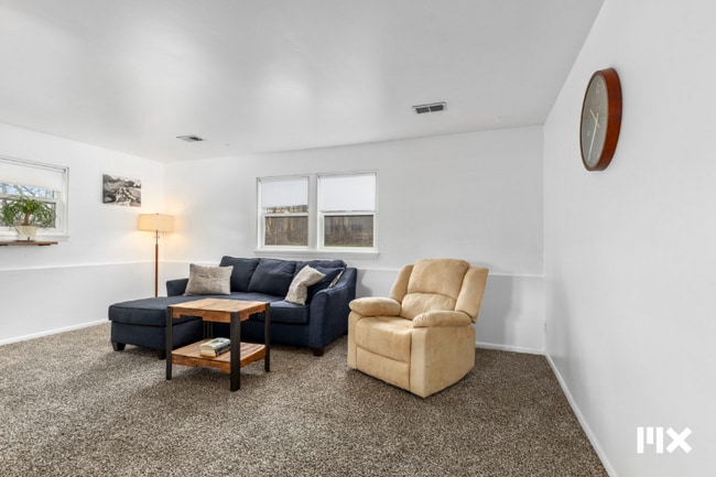 Photo - 2630 Sherwood St SW