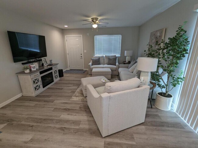 Photo - 10 Reserve Ct