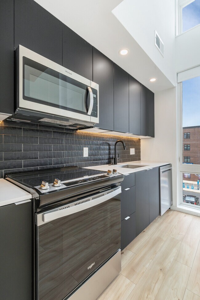 Photo - 1154 N Lee St Unidad 2