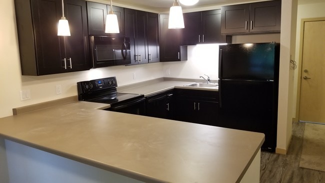 Photo - Oak Tree Apartments