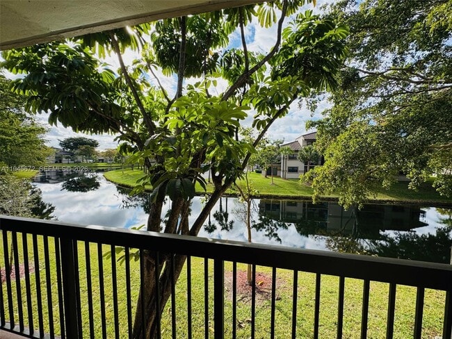 Photo - 9948 Nob Hill Ln Unit 9948