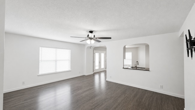 Photo - 13354 Greenstone