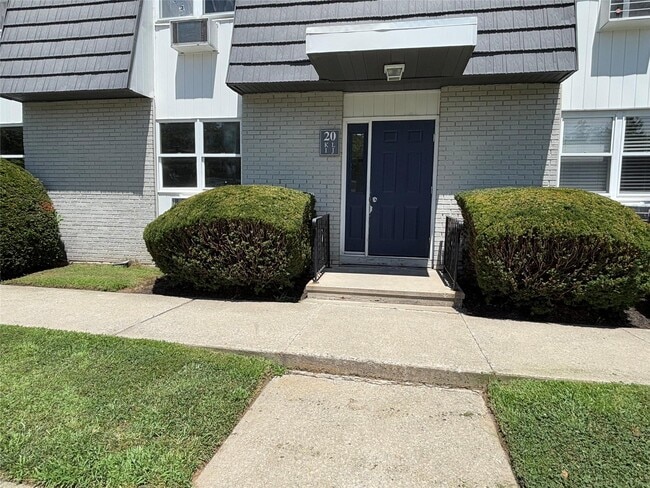 Building Photo - 20 White Gate Rd Unit I Rental