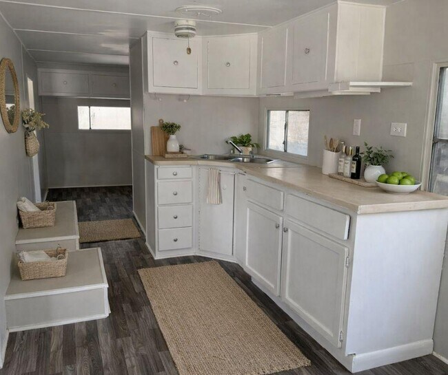 Photo - 14 Circle Dr