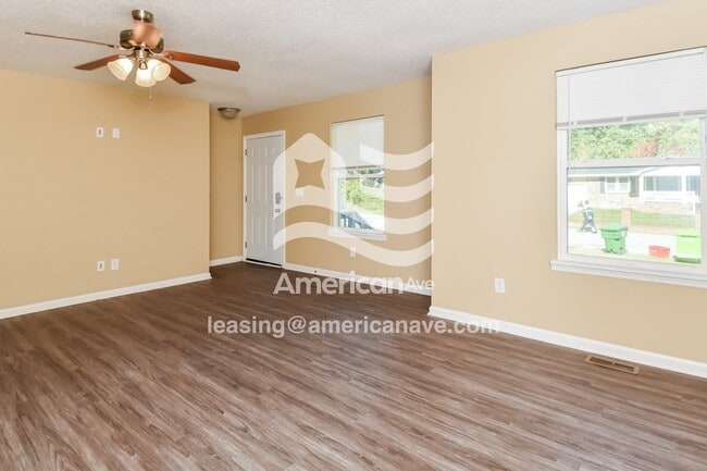 Photo - 7352 Pinedale Dr