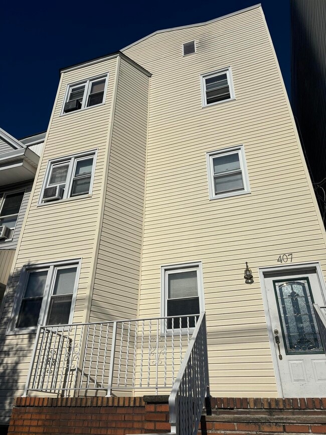 Building Photo - 407 John F. Kennedy Blvd Unit 1