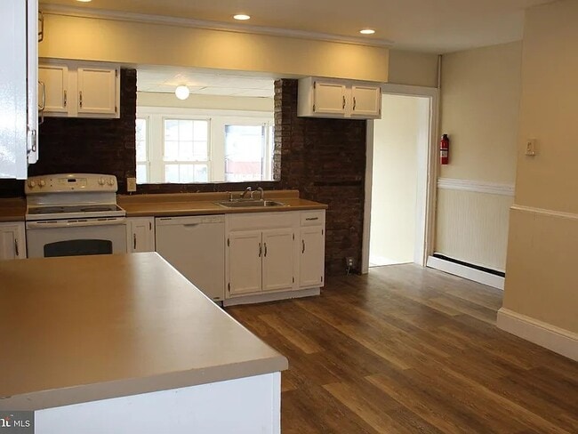 Photo - 428 South St