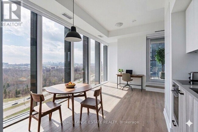 Photo - 5 Quarrington Ln Unité #1011