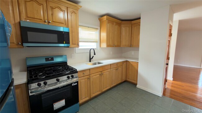 Photo - 134 W Chester St