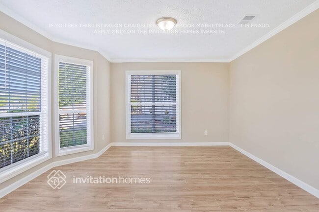 Photo - 612 Lone Oak Ct