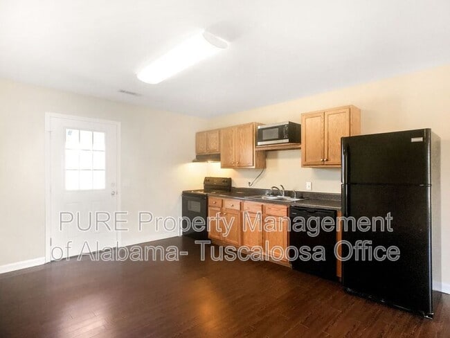 Photo - 2200 Harrison St
