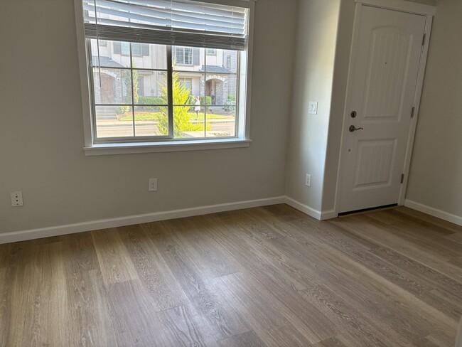 Photo - Townhome - Jean Louise Rd