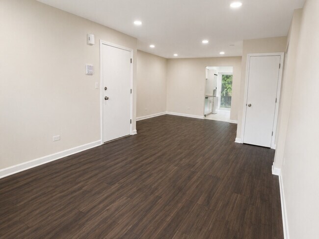 Photo - 228 E Rimini Ct